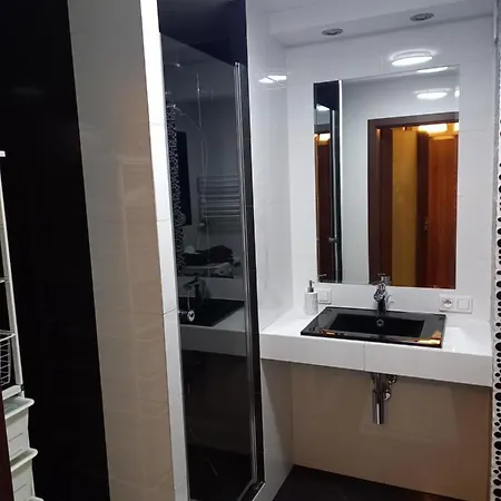 35 Apartament *